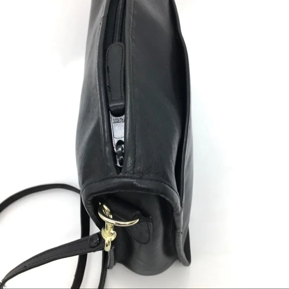 Vintage Almondo Classic Black Leather Shoulder Bag Purse